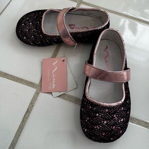 Nina Kids Black and Pink Glitter Dress Shoes